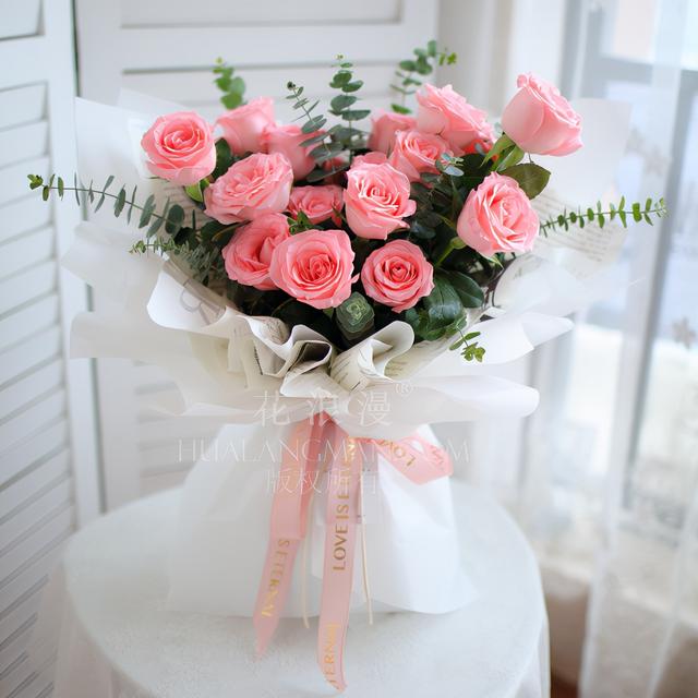 情人节都送什么礼物粉玫瑰花语，11朵-99朵粉玫瑰分别代表什么？