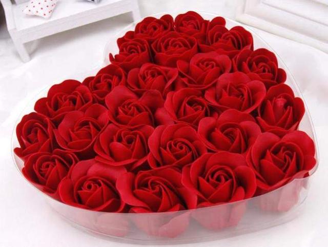 情人节送给女朋友什么礼物七夕节鲜花预订量超过情人节一倍 红玫瑰夺魁百合